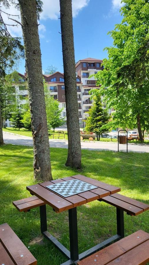 The Green Apartment Borovets Bagian luar foto