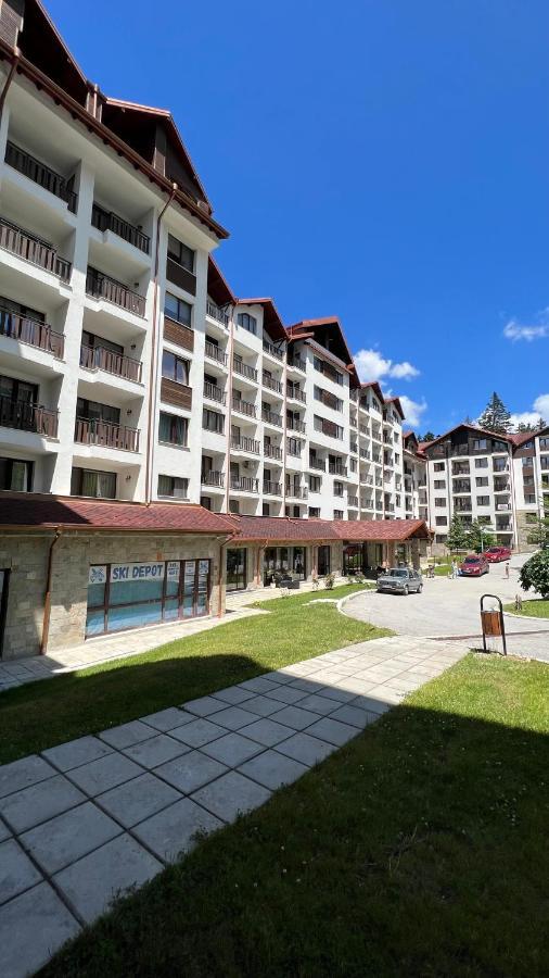 The Green Apartment Borovets Bagian luar foto